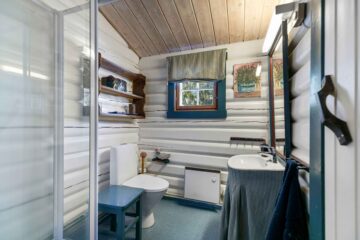 Luxury Bathroom Trailer