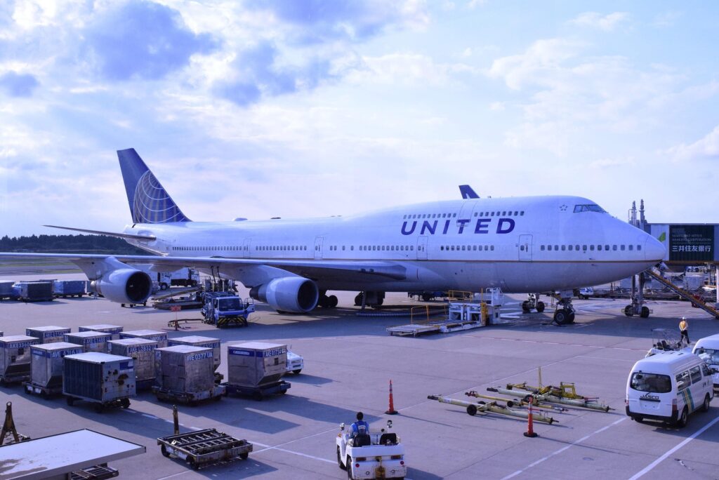 United Airlines Flight UA770