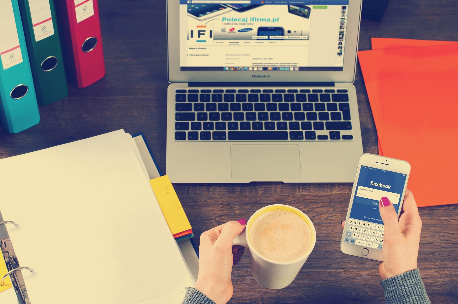 Social Media, lifestyle brand