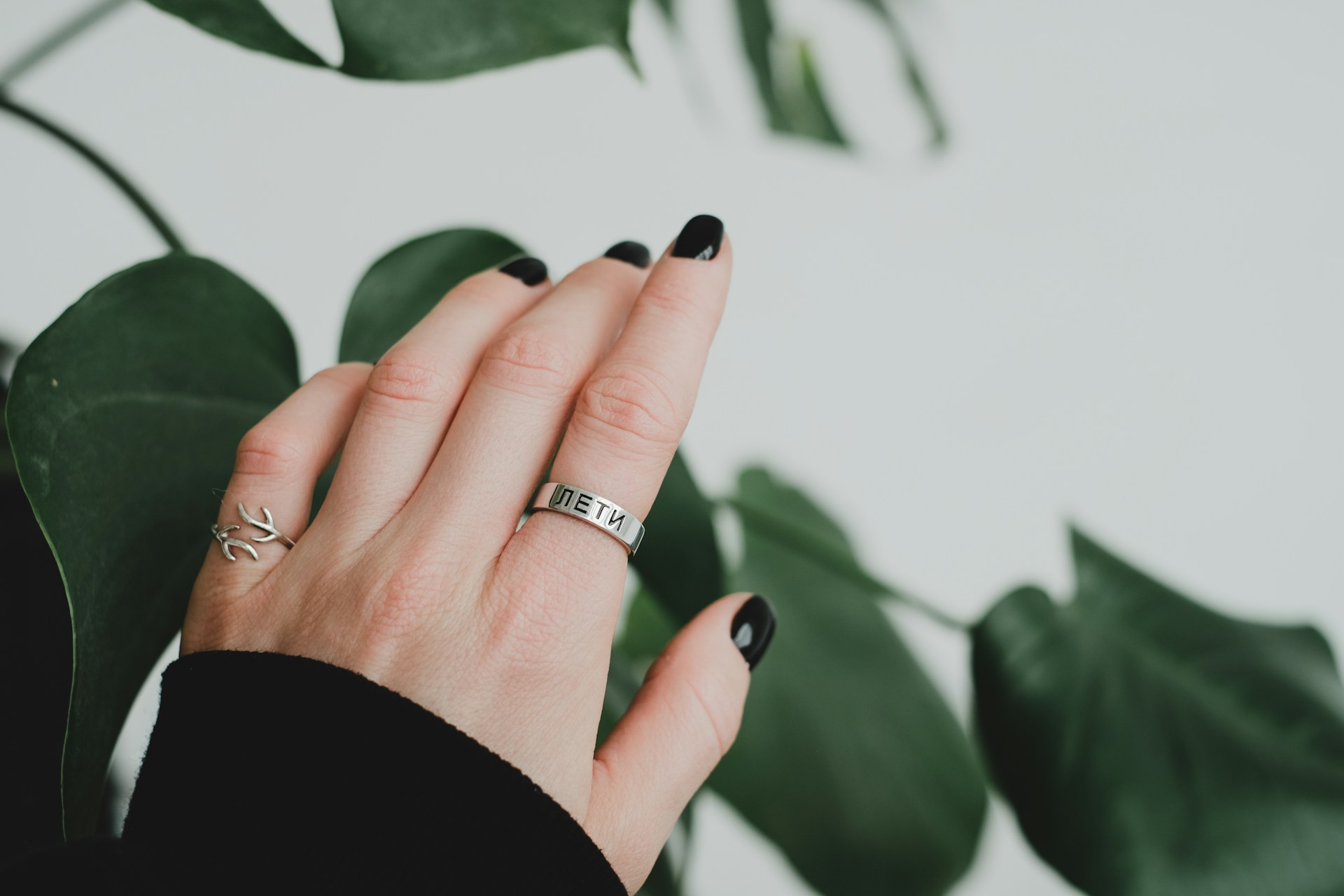 How to Measure Your Ring Size at Home