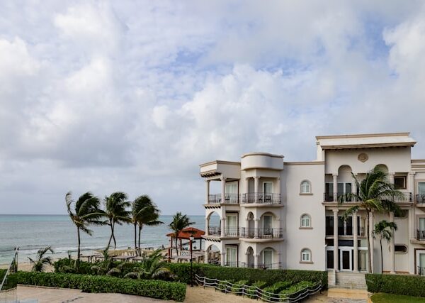 7 Expert-Approved Dos and Don’ts of Florida Landscape Design Plans